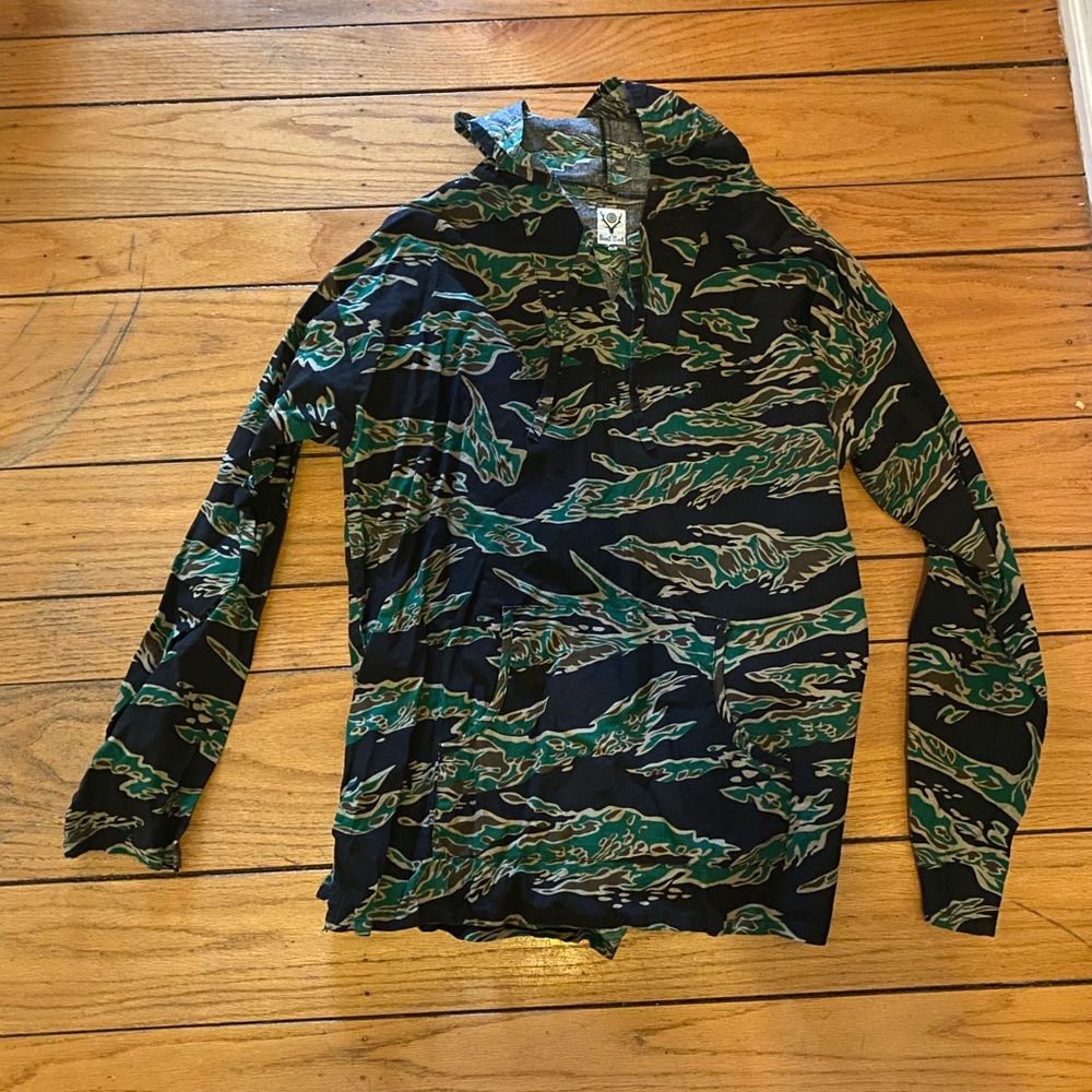 South2 West8 camouflage hooded long sleeve. Closet clean out.